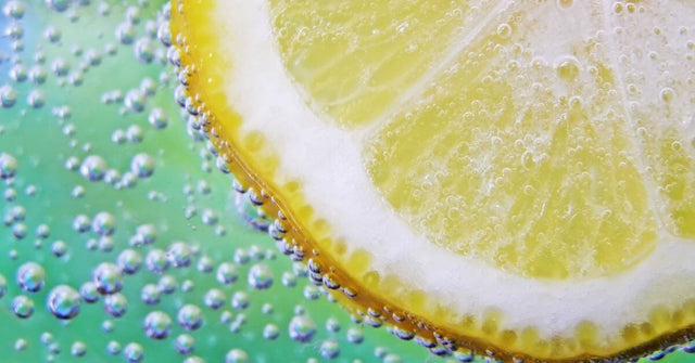 Lemon Essential Oil: 8 Benefits for Mood, Skin and Wellbeing